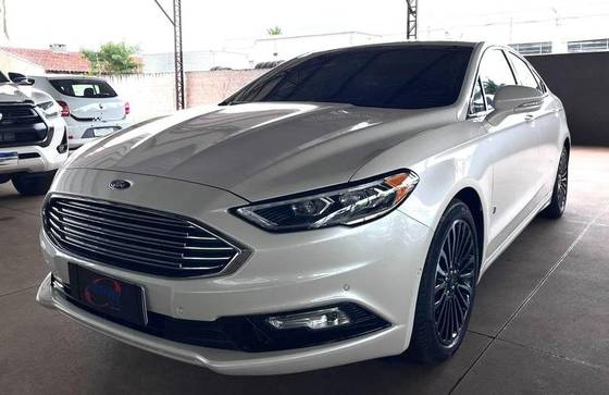 FORD FUSION 2.0 TITANIUM 16V HÍBRIDO 4P AUTOMÁTICO FORD FUSION 2.0 TITANIUM 16V HÍBRIDO 4P AUTOMÁTICO